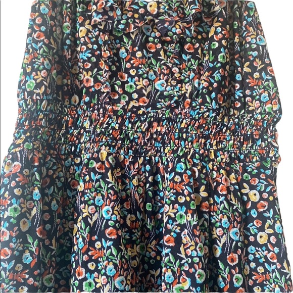 Express Black and Floral Top - Picture 3 of 12